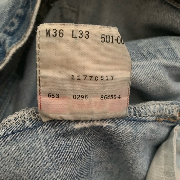 Vintage 1990s Levi’s 501 jeans - 33”x30” - Picture 2 of 8